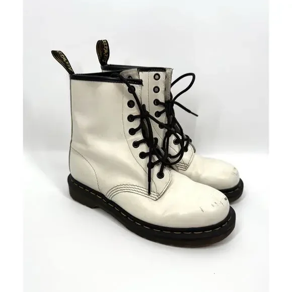 dr martens boots women’s 7 White Bouncing Soles Lace Up Combat Leather Classic - Picture 1 of 8